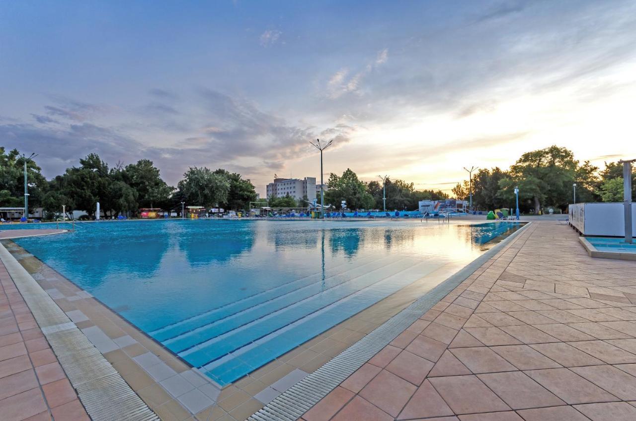 Hunguest Hotel Aqua Sol Hajdúszoboszló Exterior foto